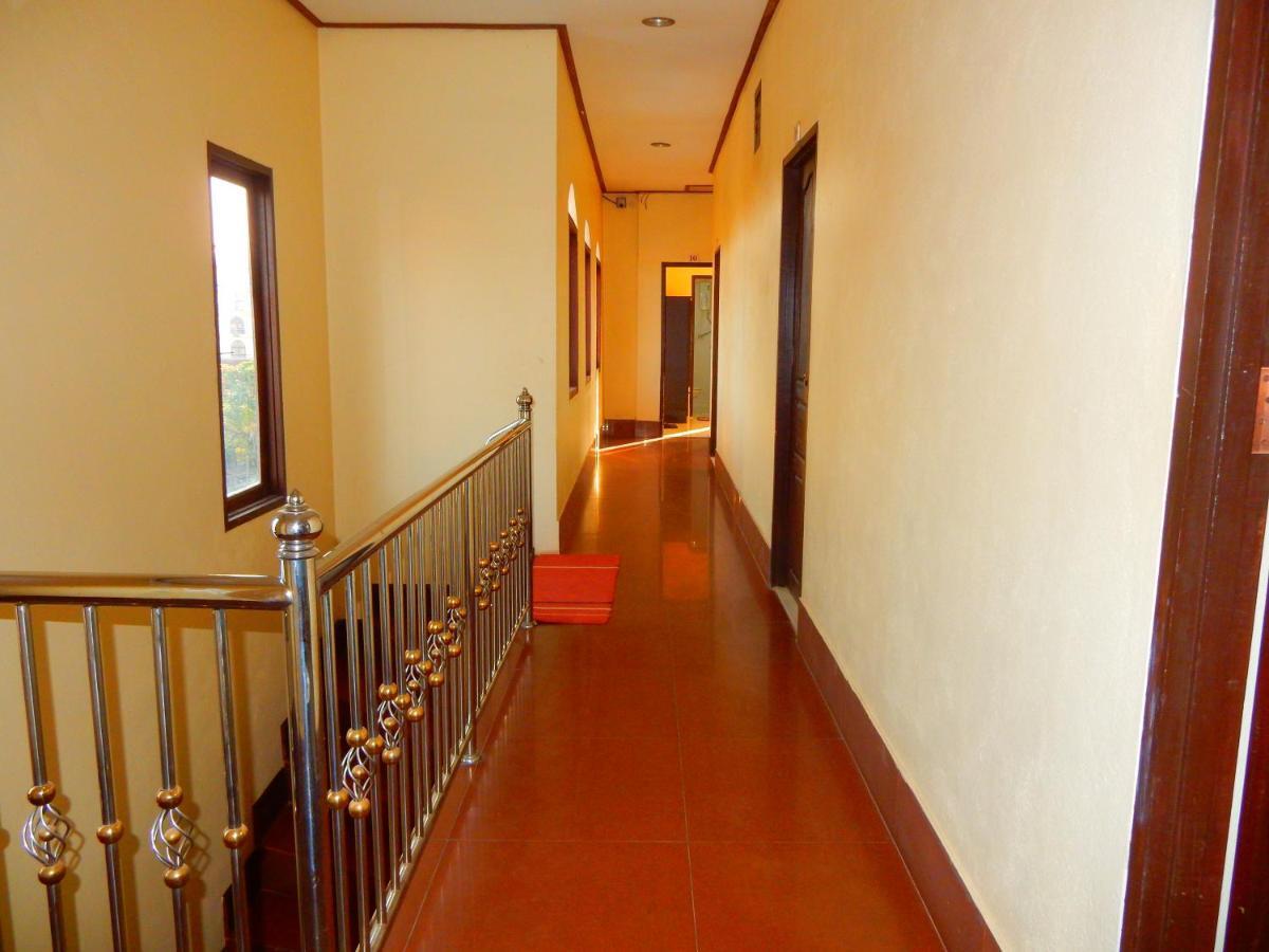 Vang Vieng Camellia Hotel Exterior photo