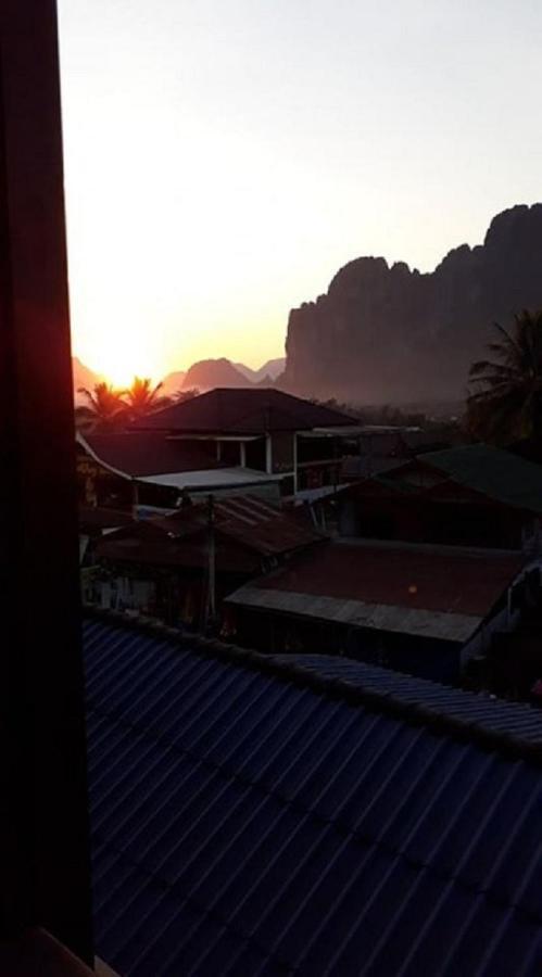 Vang Vieng Camellia Hotel Exterior photo